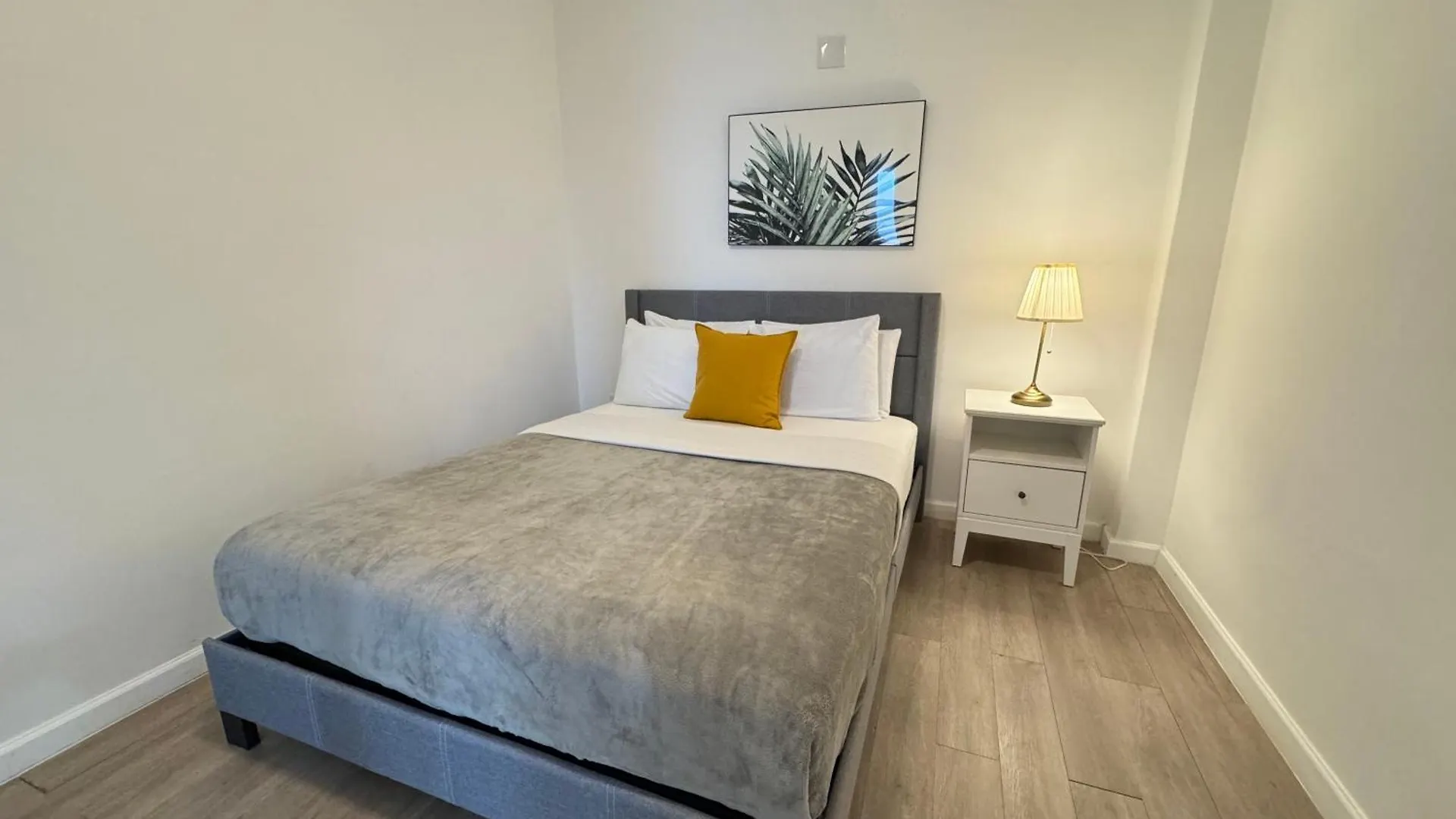 Villas At Auxilio Mutuo 102 San Juan Apartment