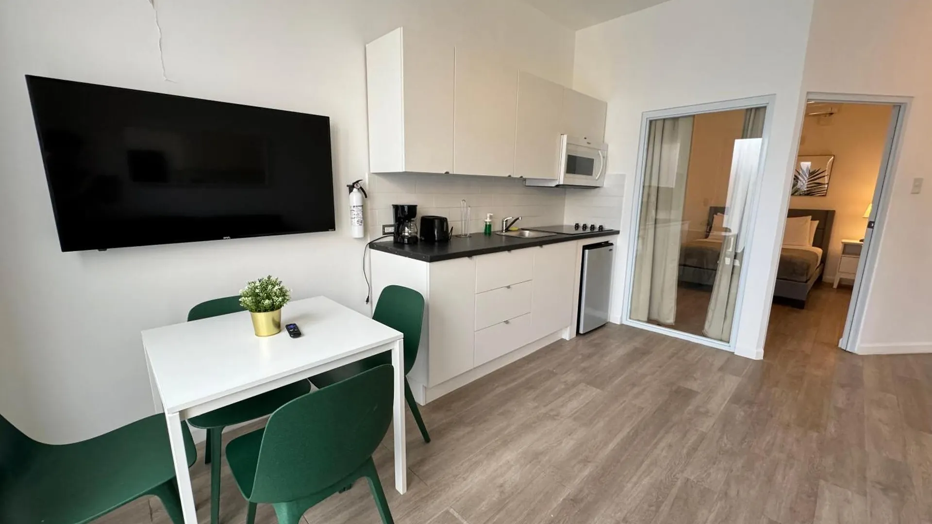 Villas At Auxilio Mutuo 102 location